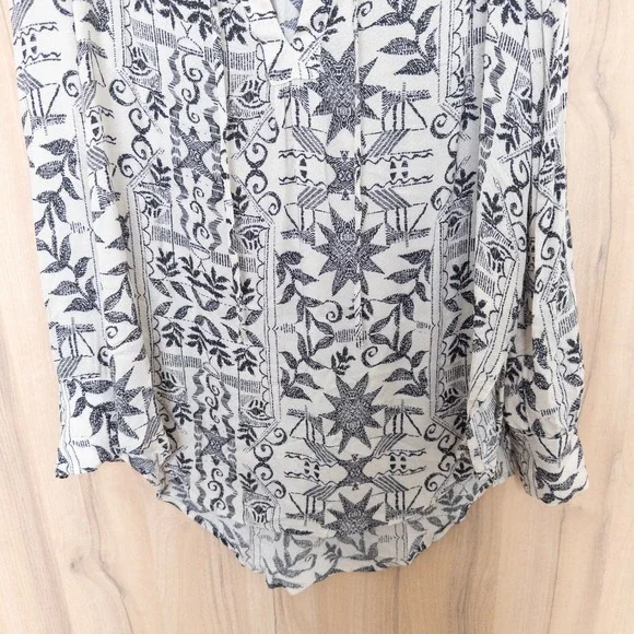 Free People Mia Tunic Top Small White Black Long Sleeve Aztec Boho Peasant Flowy - Picture 4 of 9